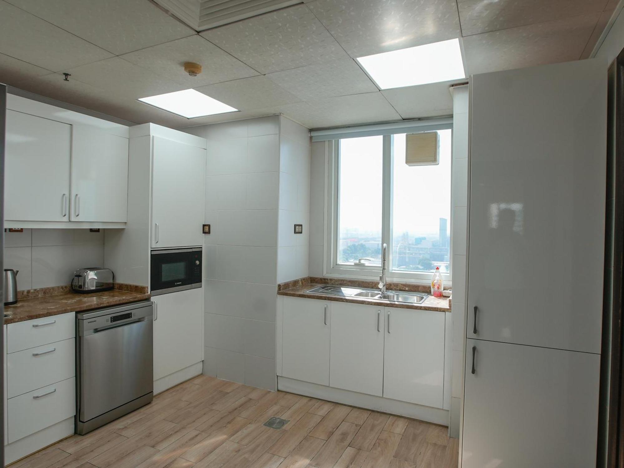 Modern Spacious 3-bedroom Maid's With Marina Views * دبي