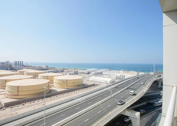 Modern Spacious 3-Bedroom Plus Maid\'S Apartment With Marina Views